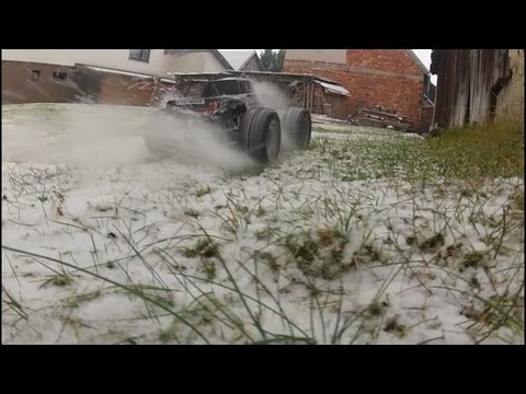 Traxxas Stampede VXL - Snow Bash with Slow Motions