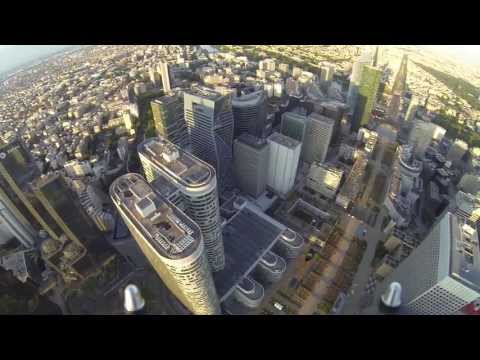 Drone Survol Paris La Défense. FPV GoPro Flight. Vidéo Unique En France Et Pour Longtemps!